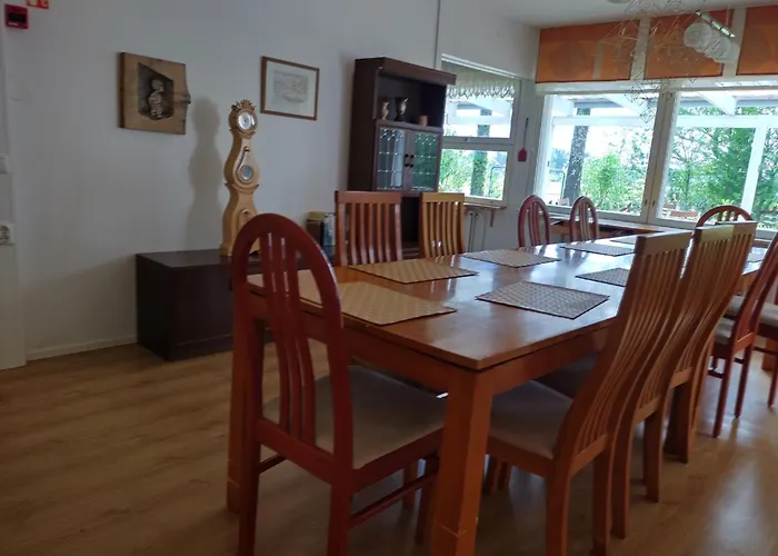 Saarnimaja Хямеэнлинна