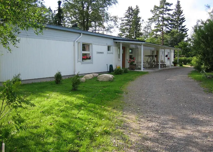 Saarnimaja Гостевой дом 3*